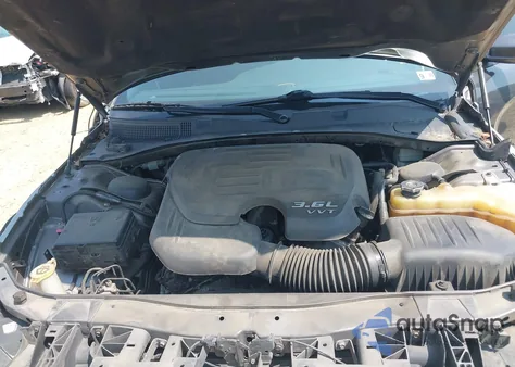 2014 Dodge Charger Sxt z USA, uszkodzony, nr VIN 2C3CDXHG3EH288258